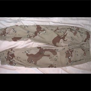 Aritzia TNA Cargo Pants Size S